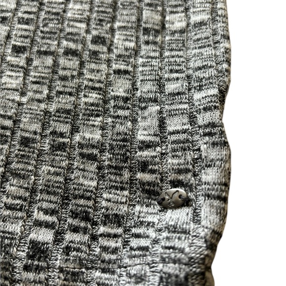 Gray Ribbed Mock Neck Top - Picture 5 of 6